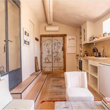 Appt Moderne- Ac-2Br-3P - Beach 5Min-St-Tropez شقة *